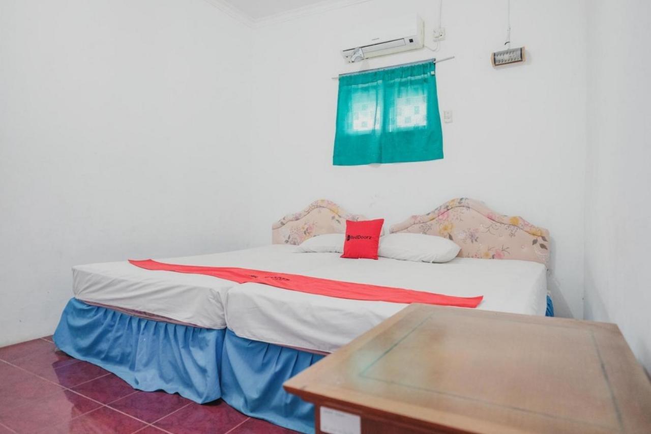 Reddoorz Near Pantai Florida Anyer Hotel Serang Exterior foto