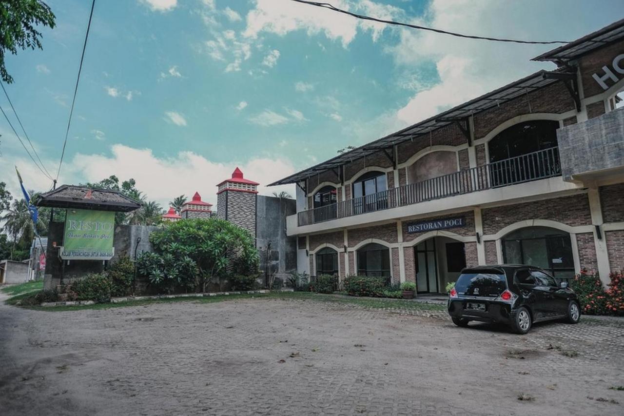 Reddoorz Near Pantai Florida Anyer Hotel Serang Exterior foto